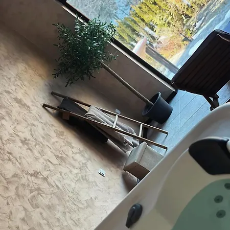 Mount - 365 Days Hot Outdoor Pool - 4*