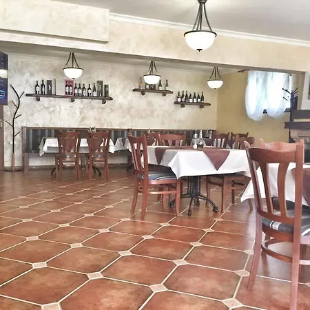 Mount - 365 Days Hot Outdoor Pool - 4*